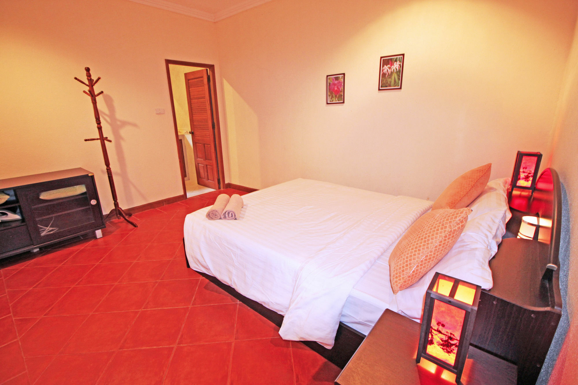 Cosy Beach Pool Villas By Pattaya Sunny Rentals Eksteriør bilde