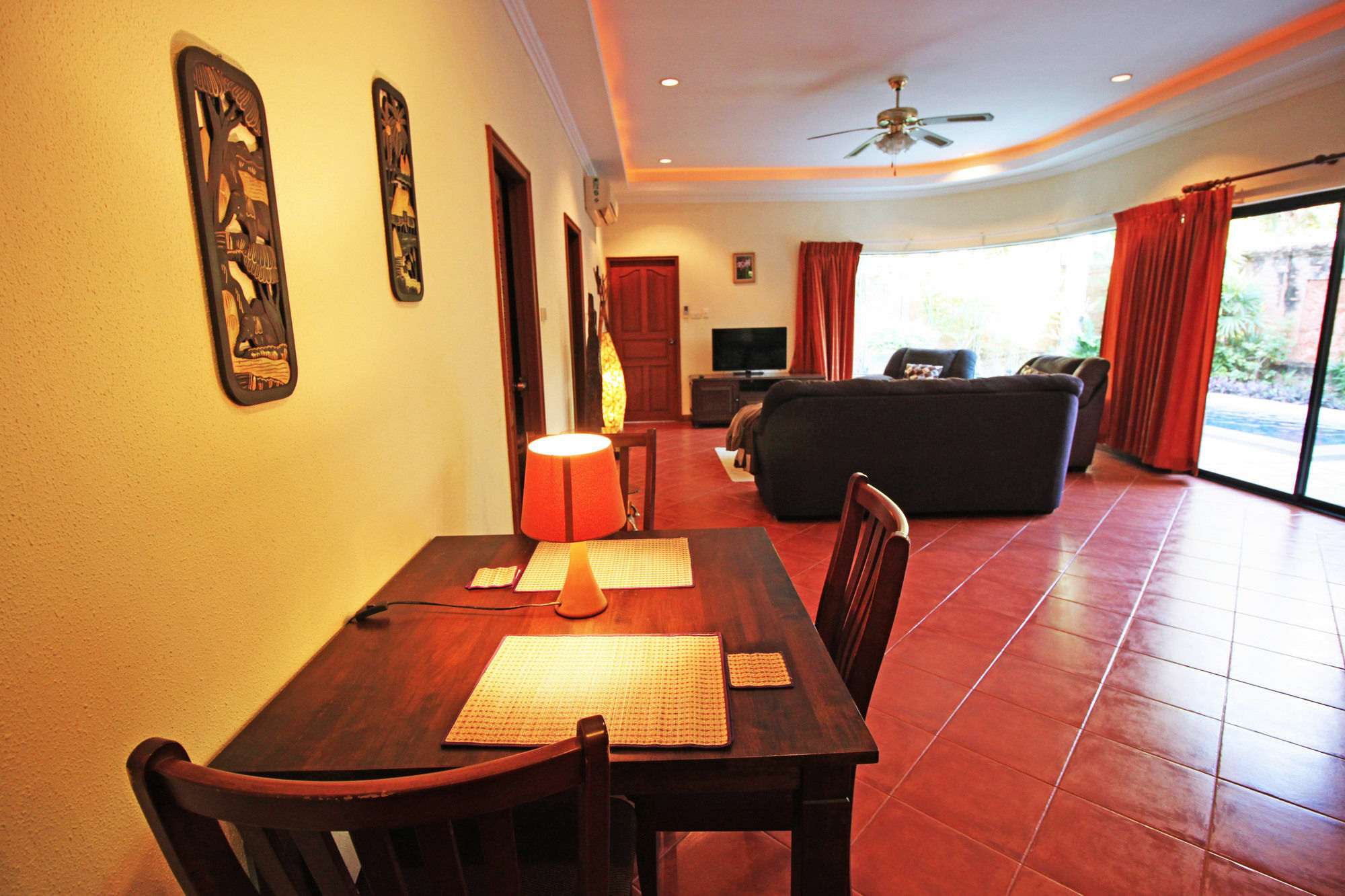 Cosy Beach Pool Villas By Pattaya Sunny Rentals Eksteriør bilde
